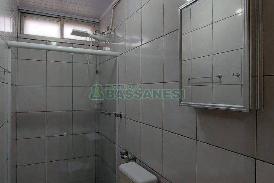 Apto Mobiliado com 35m², 1 dormitório, no bairro Centro em Caxias do Sul para Alugar