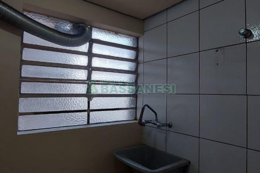 Apto Mobiliado com 35m², 1 dormitório, no bairro Centro em Caxias do Sul para Alugar