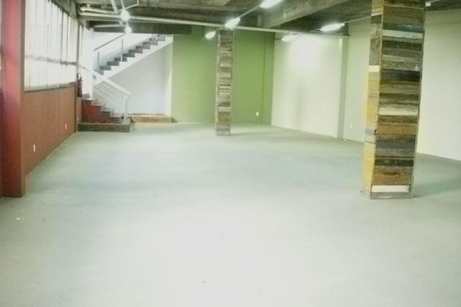 Loja com 350m², no bairro Santa Catarina em Caxias do Sul para Alugar