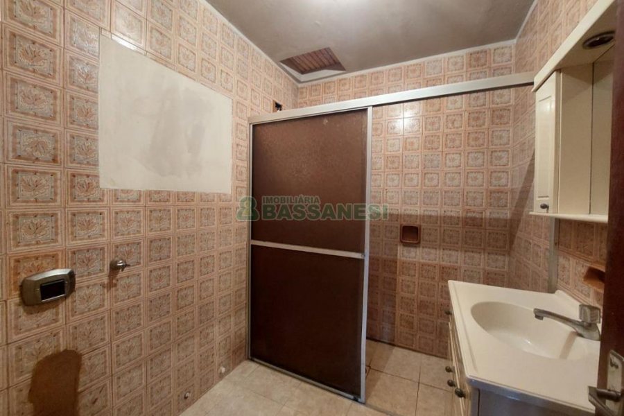 Casa com 54m², 1 dormitório, no bairro Rio Branco em Caxias do Sul para Alugar