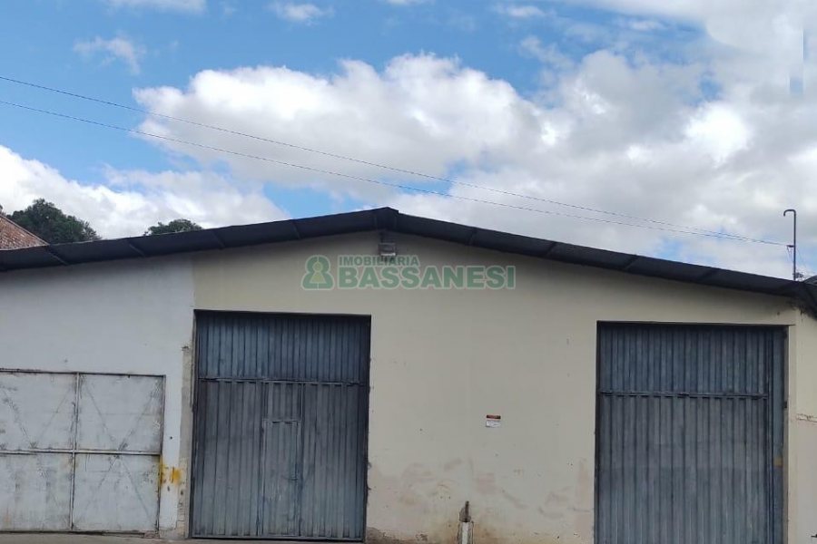 Pavilhão com 400m², no bairro Linha 40 em Caxias do Sul para Alugar