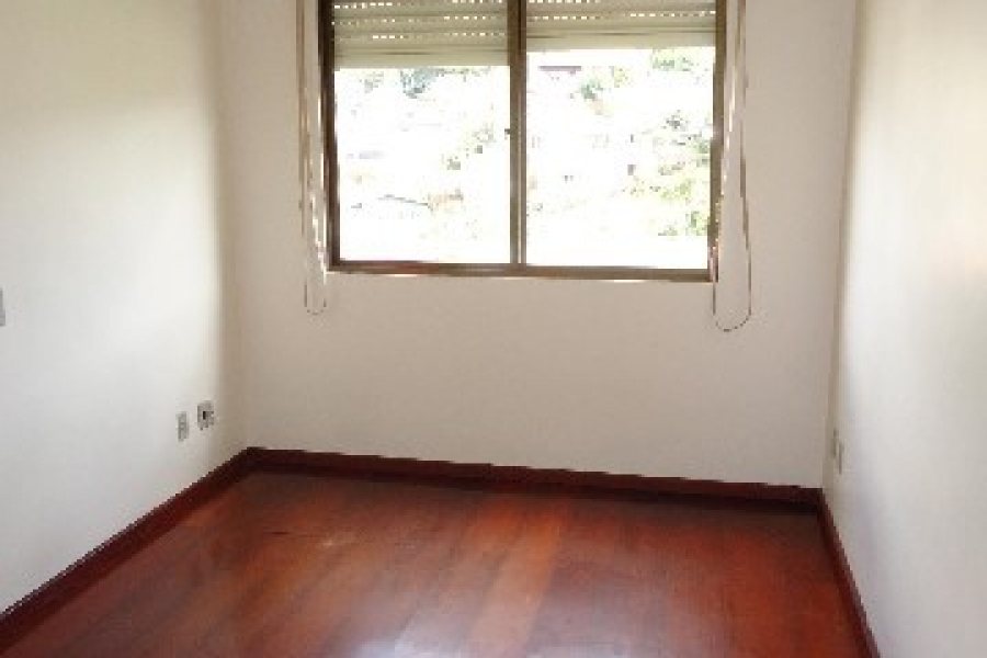 Apartamento com 153m², 3 dormitórios, 2 vagas, no bairro São Leopoldo em Caxias do Sul para Alugar
