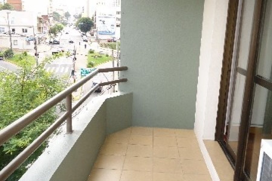 Apartamento com 153m², 3 dormitórios, 2 vagas, no bairro São Leopoldo em Caxias do Sul para Alugar