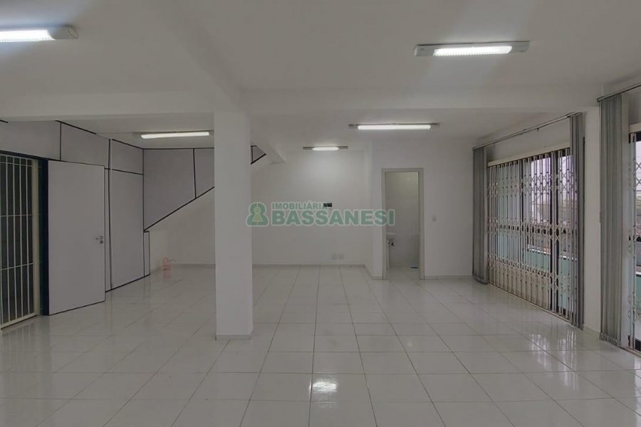 Sala com 95m², no bairro Santa Catarina em Caxias do Sul para Alugar