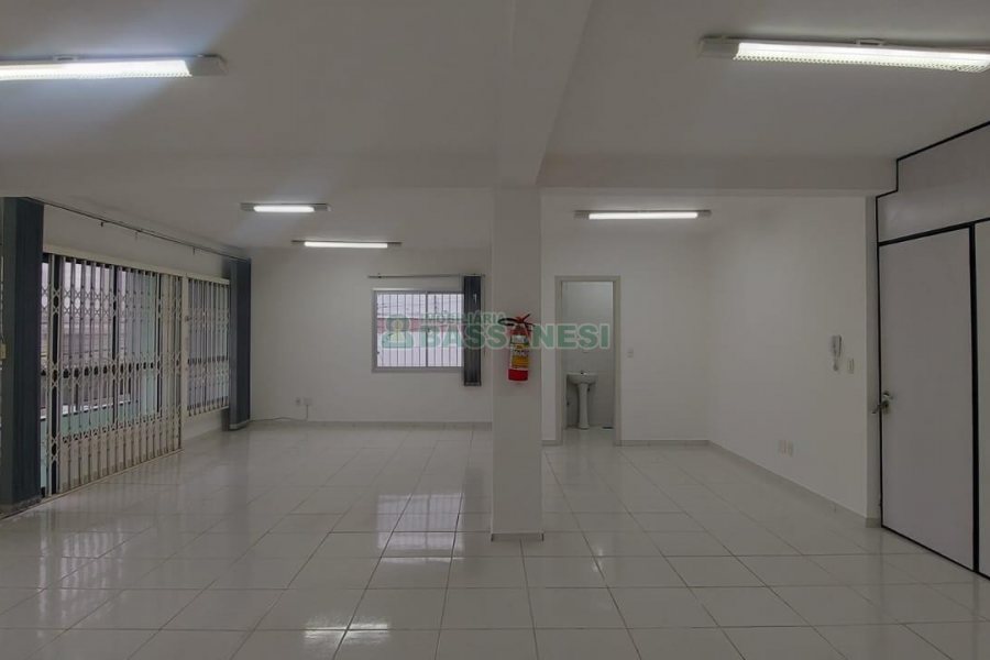Sala com 95m², no bairro Santa Catarina em Caxias do Sul para Alugar