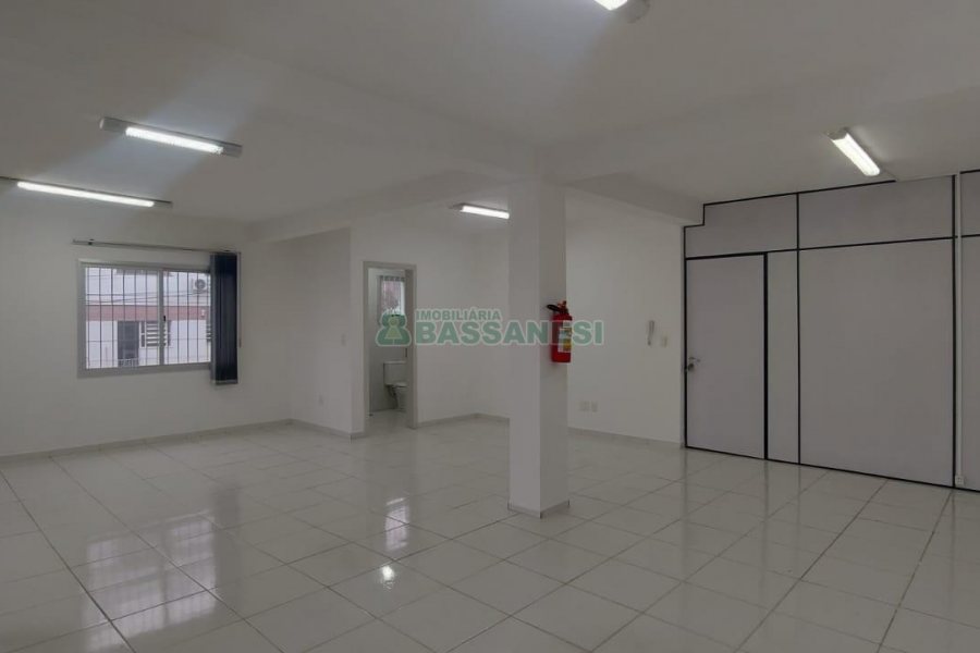 Sala com 95m², no bairro Santa Catarina em Caxias do Sul para Alugar