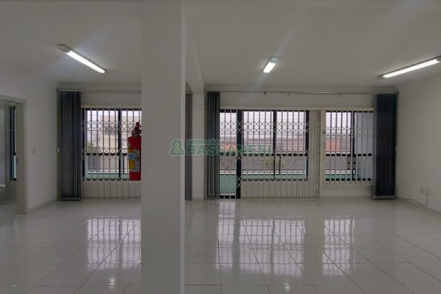 Sala com 95m², no bairro Santa Catarina em Caxias do Sul para Alugar