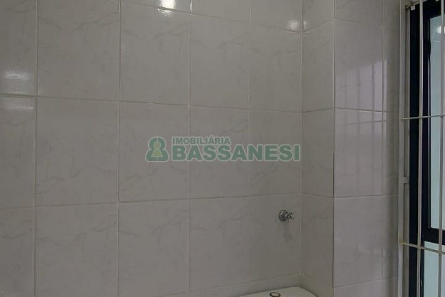 Sala com 95m², no bairro Santa Catarina em Caxias do Sul para Alugar