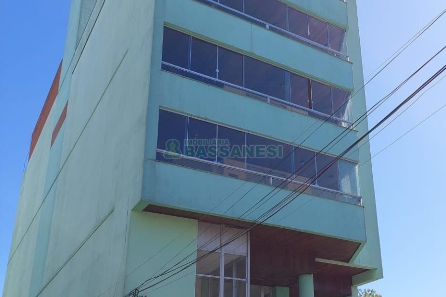Loja com 425m², no bairro São Pelegrino em Caxias do Sul para Alugar ou Comprar