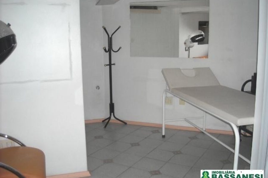 Loja com 40m², no bairro Centro em Caxias do Sul para Comprar