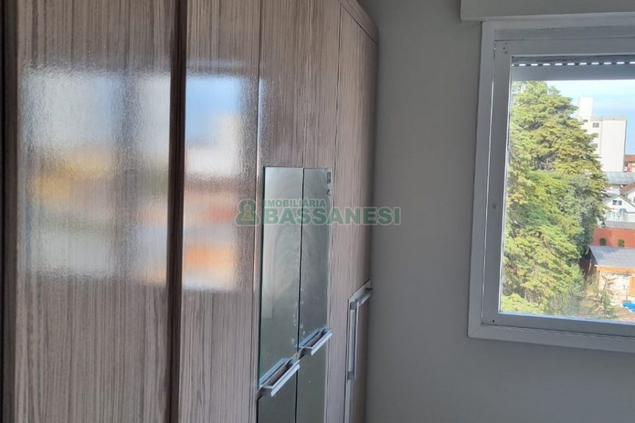 Apartamento com 36m², 1 dormitório, no bairro Lourdes em Caxias do Sul para Comprar