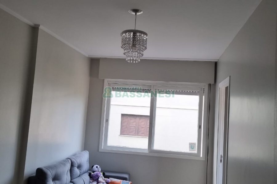 Apartamento com 36m², 1 dormitório, no bairro Lourdes em Caxias do Sul para Comprar