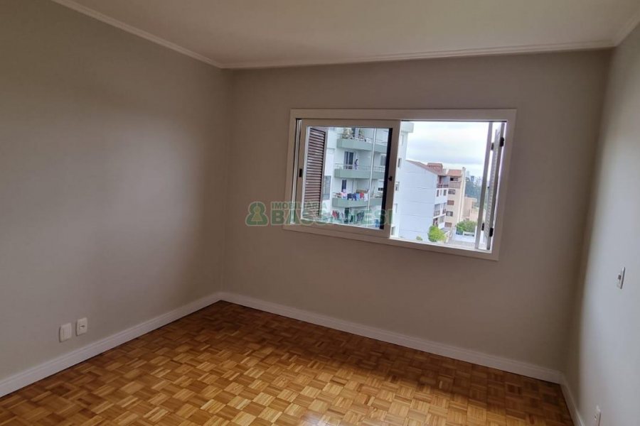 Apartamento com 92m², 2 dormitórios, 1 vaga, no bairro Rio Branco em Caxias do Sul para Comprar