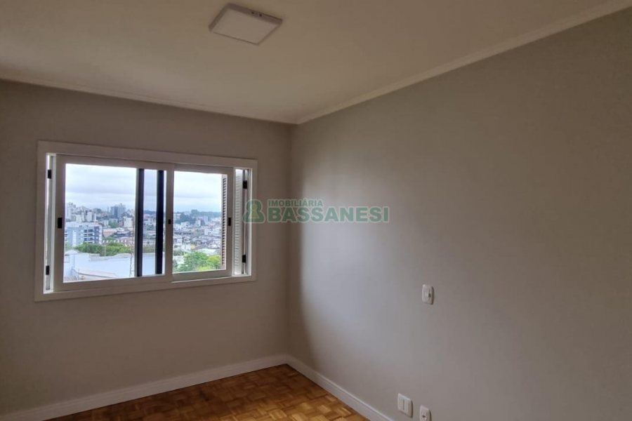 Apartamento com 92m², 2 dormitórios, 1 vaga, no bairro Rio Branco em Caxias do Sul para Comprar