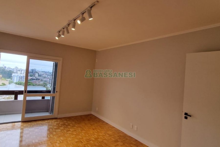 Apartamento com 92m², 2 dormitórios, 1 vaga, no bairro Rio Branco em Caxias do Sul para Comprar