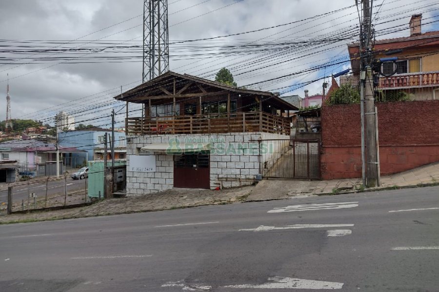 Terreno, 2 dormitórios, 1 vaga, no bairro Lourdes em Caxias do Sul para Comprar
