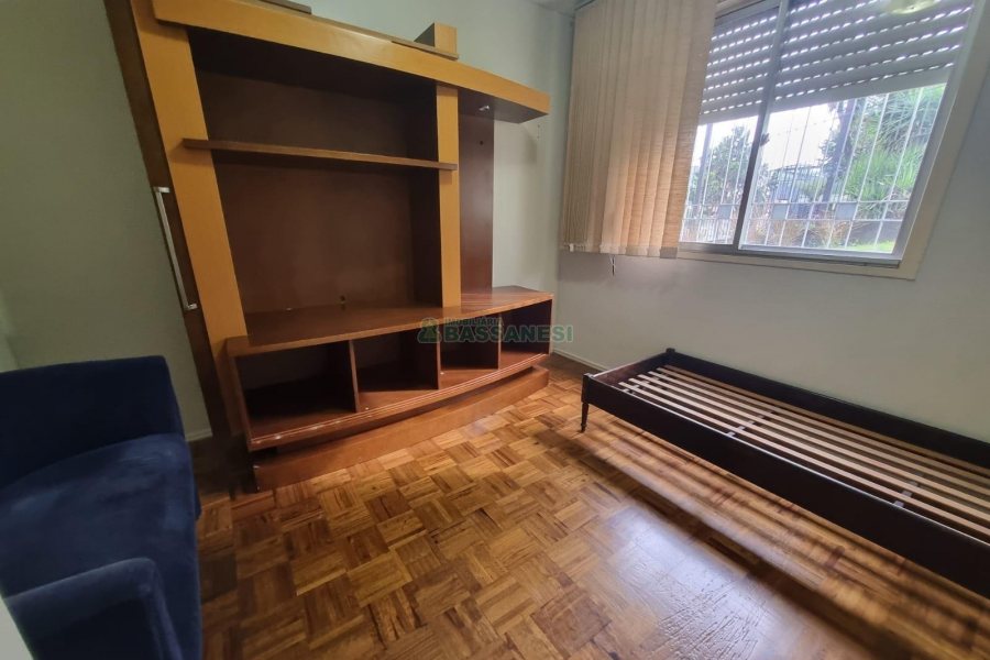 Apto Mobiliado com 85m², 3 dormitórios, 1 vaga, no bairro Centro em Caxias do Sul para Alugar