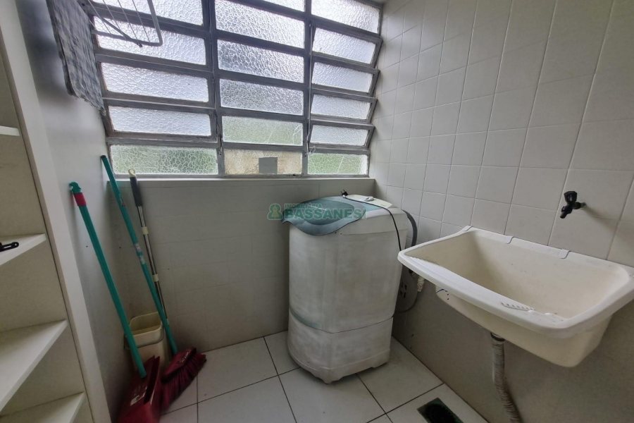 Apto Mobiliado com 85m², 3 dormitórios, 1 vaga, no bairro Centro em Caxias do Sul para Alugar