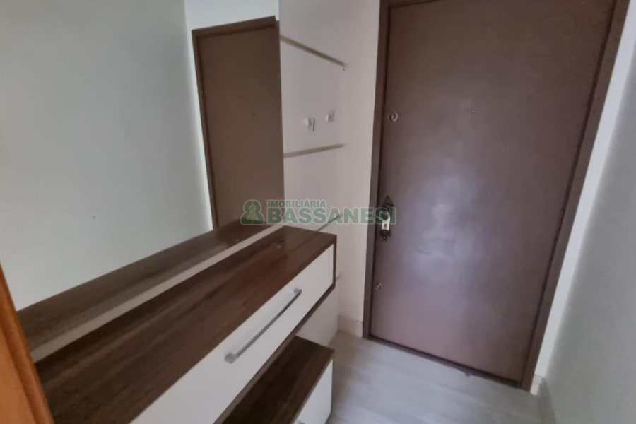 Apartamento com 90m², 2 dormitórios, 1 vaga, no bairro Rio Branco em Caxias do Sul para Comprar