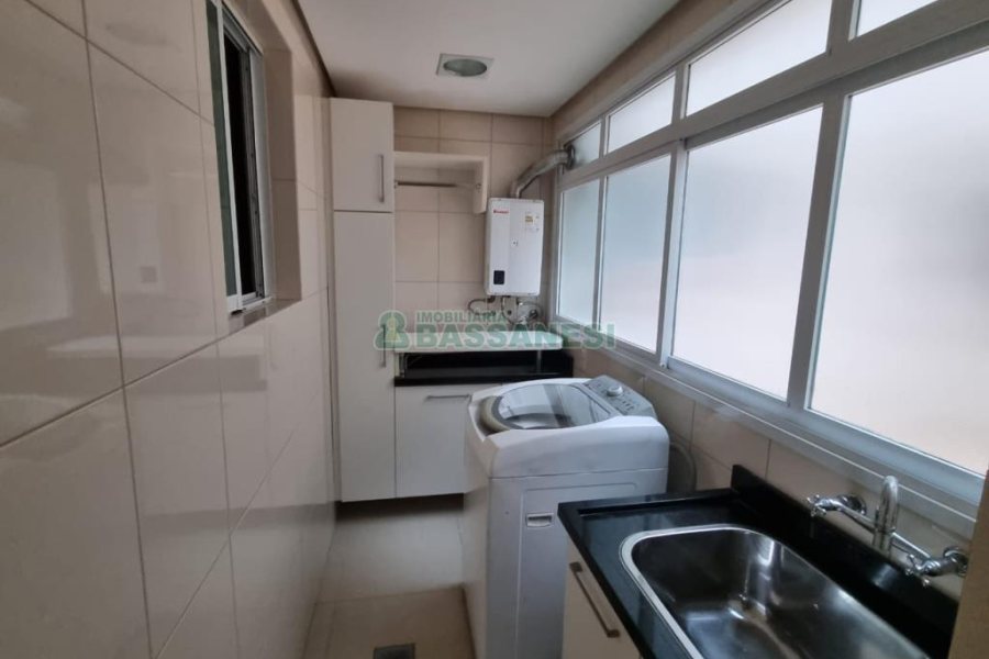 Apartamento com 90m², 2 dormitórios, 1 vaga, no bairro Rio Branco em Caxias do Sul para Comprar