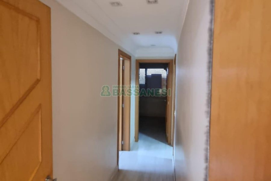 Apartamento com 90m², 2 dormitórios, 1 vaga, no bairro Rio Branco em Caxias do Sul para Comprar