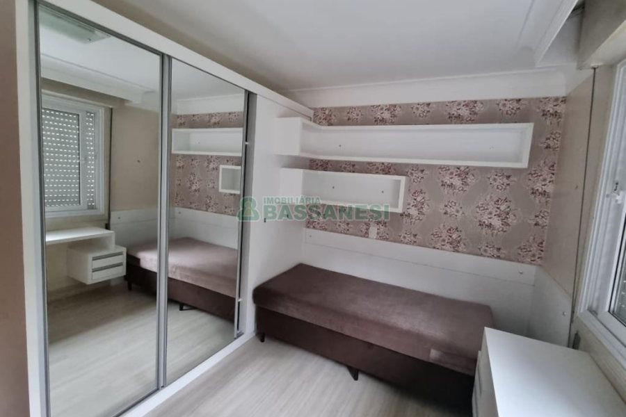 Apartamento com 90m², 2 dormitórios, 1 vaga, no bairro Rio Branco em Caxias do Sul para Comprar
