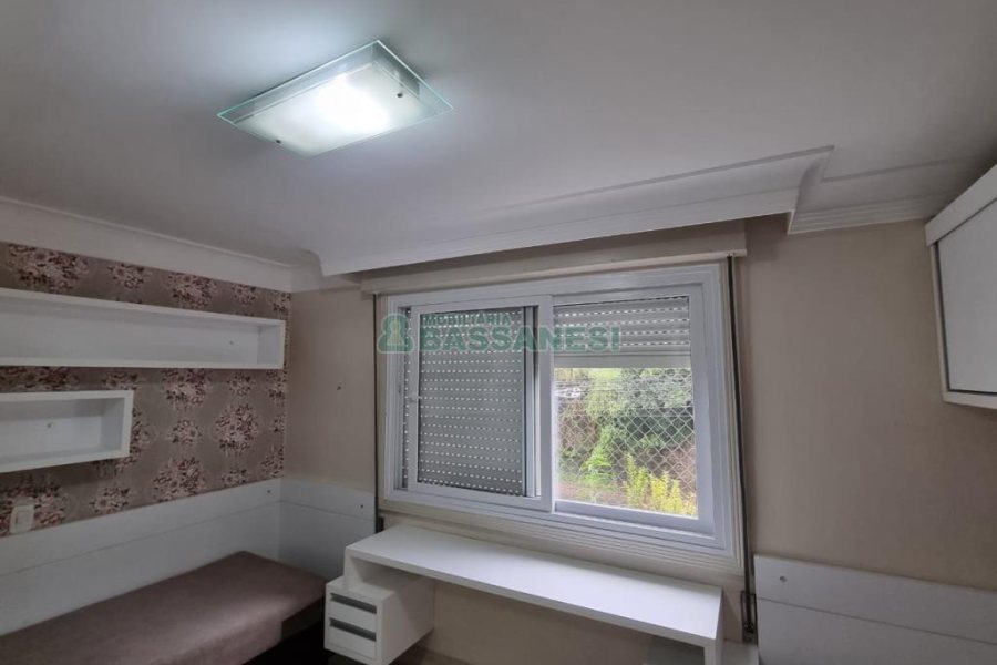 Apartamento com 90m², 2 dormitórios, 1 vaga, no bairro Rio Branco em Caxias do Sul para Comprar