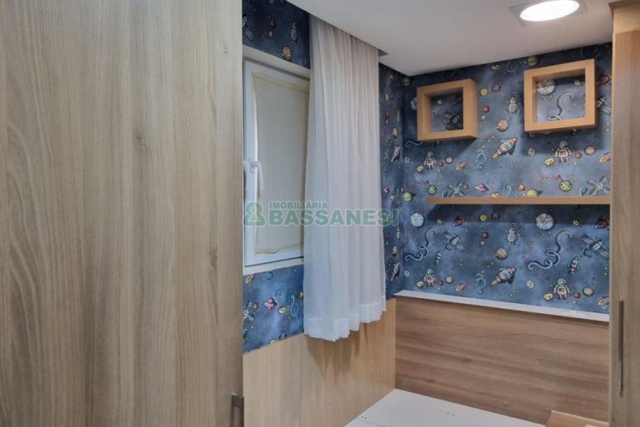 Apartamento com 90m², 2 dormitórios, 1 vaga, no bairro Rio Branco em Caxias do Sul para Comprar