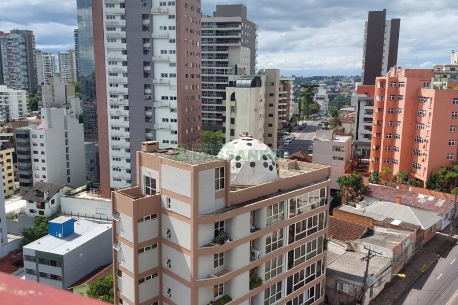 Apartamento com 337m², 4 dormitórios, 1 vaga, no bairro Madureira em Caxias do Sul para Comprar