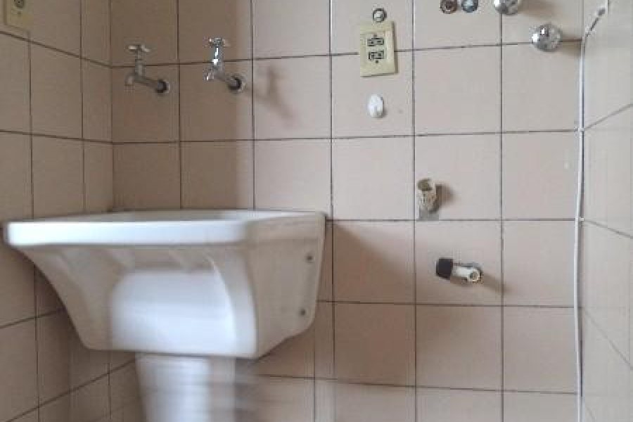Apartamento com 33m², 1 dormitório, no bairro Centro em Caxias do Sul para Alugar