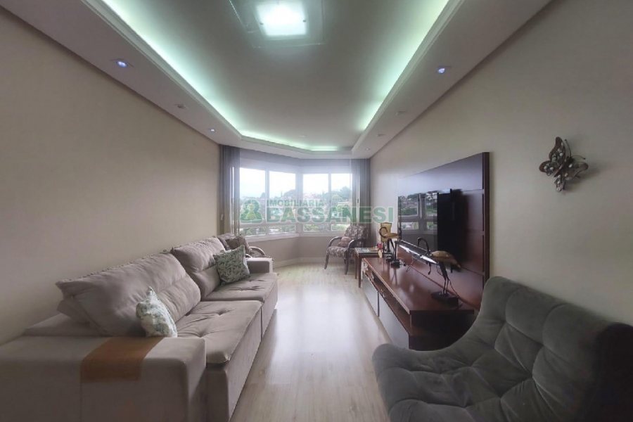 Apto Mobiliado com 95m², 3 dormitórios, 1 vaga, no bairro Cinqüentenário em Caxias do Sul para Alugar