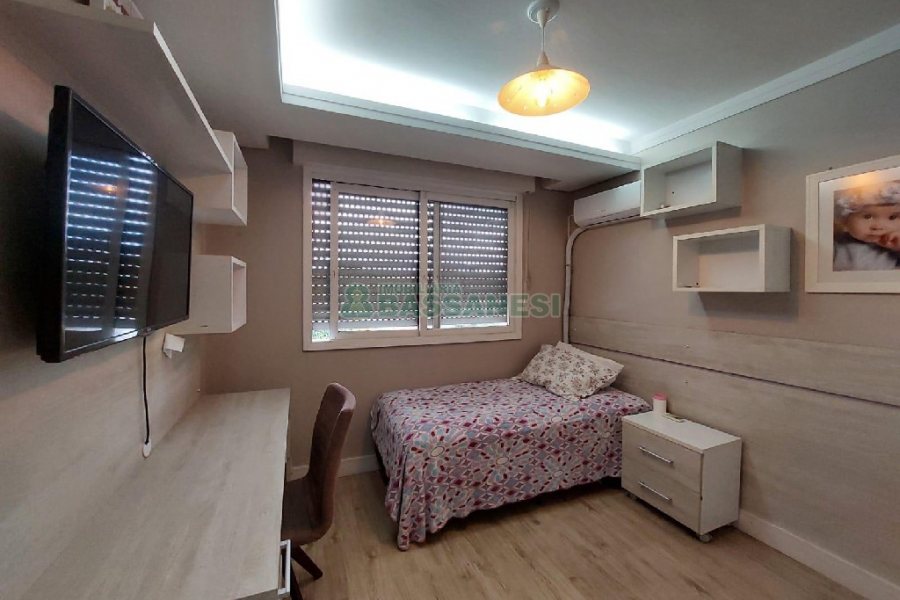 Apto Mobiliado com 95m², 3 dormitórios, 1 vaga, no bairro Cinqüentenário em Caxias do Sul para Alugar