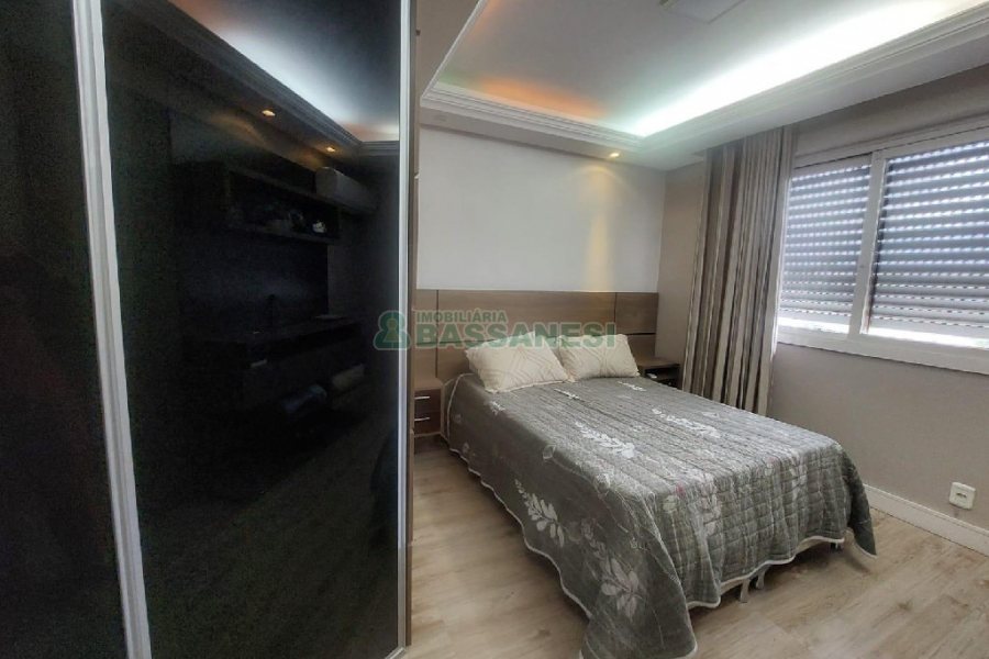 Apto Mobiliado com 95m², 3 dormitórios, 1 vaga, no bairro Cinqüentenário em Caxias do Sul para Alugar