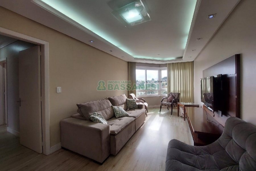 Apto Mobiliado com 95m², 3 dormitórios, 1 vaga, no bairro São Pelegrino em Caxias do Sul para Alugar