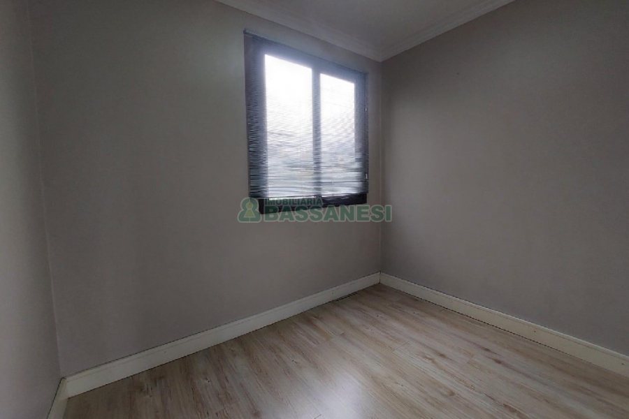 Apto Mobiliado com 95m², 3 dormitórios, 1 vaga, no bairro São Pelegrino em Caxias do Sul para Alugar