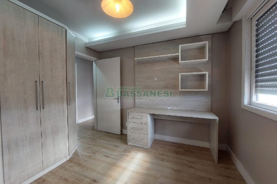 Apto Mobiliado com 95m², 3 dormitórios, 1 vaga, no bairro São Pelegrino em Caxias do Sul para Alugar