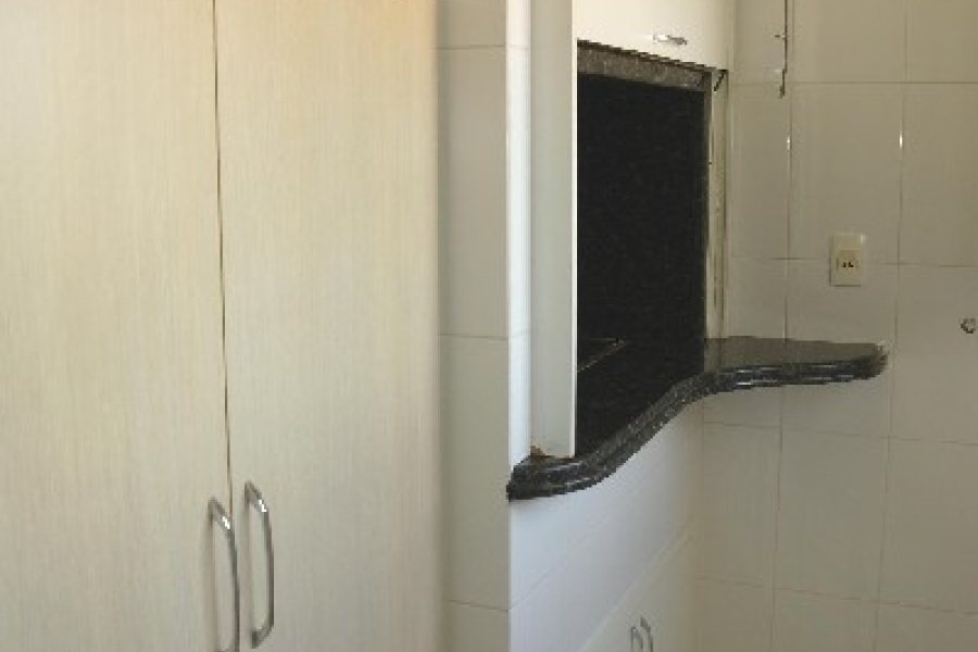 Apto Mobiliado com 140m², 3 dormitórios, 2 vagas, no bairro Bela Vista em Caxias do Sul para Alugar