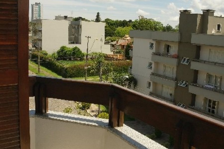 Apto Mobiliado com 140m², 3 dormitórios, 2 vagas, no bairro Bela Vista em Caxias do Sul para Alugar