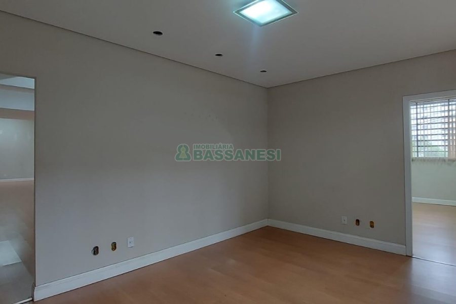 Loja com 192m², no bairro Centro em Caxias do Sul para Alugar