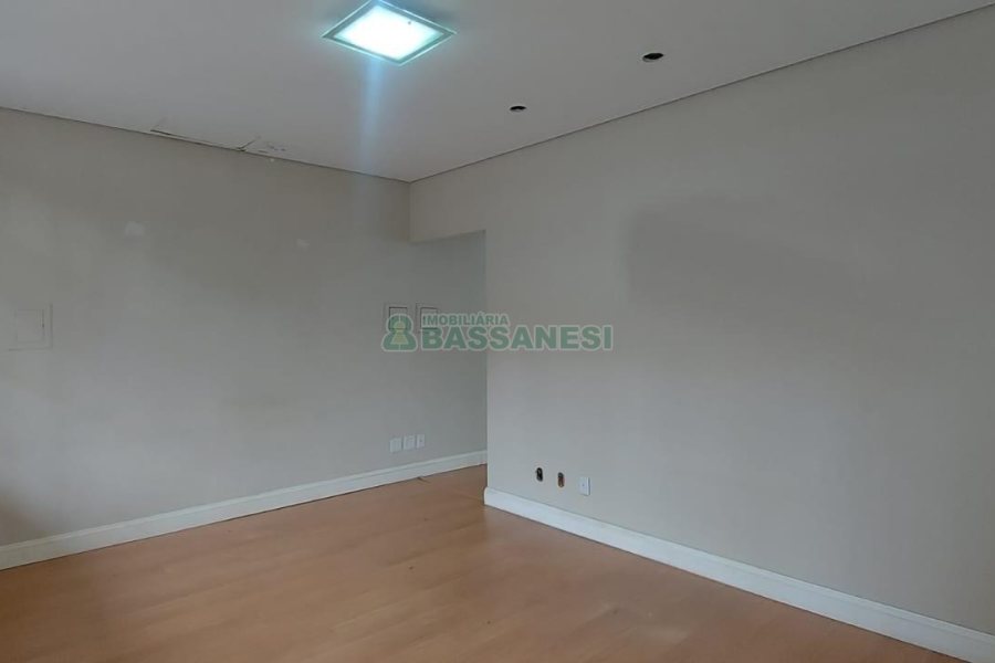 Loja com 192m², no bairro Centro em Caxias do Sul para Alugar