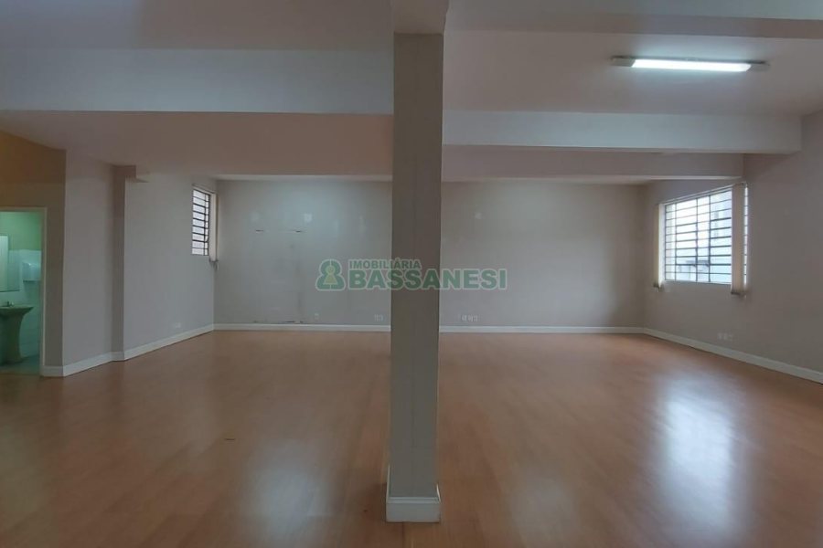 Loja com 192m², no bairro Centro em Caxias do Sul para Alugar