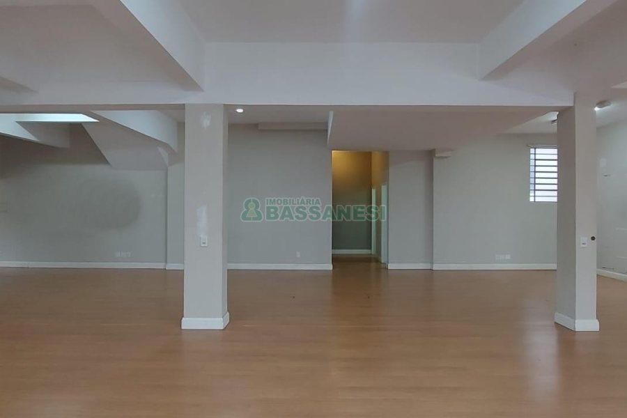 Loja com 192m², no bairro Centro em Caxias do Sul para Alugar