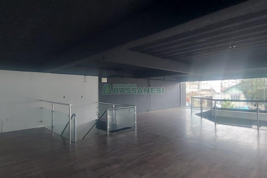 Loja com 200m², no bairro Centro em Caxias do Sul para Alugar