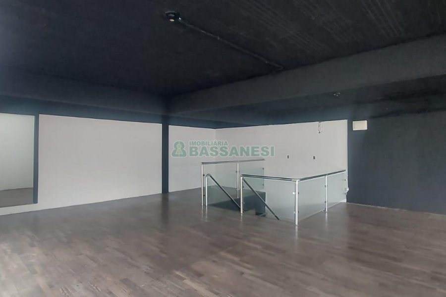 Loja com 200m², no bairro Centro em Caxias do Sul para Alugar