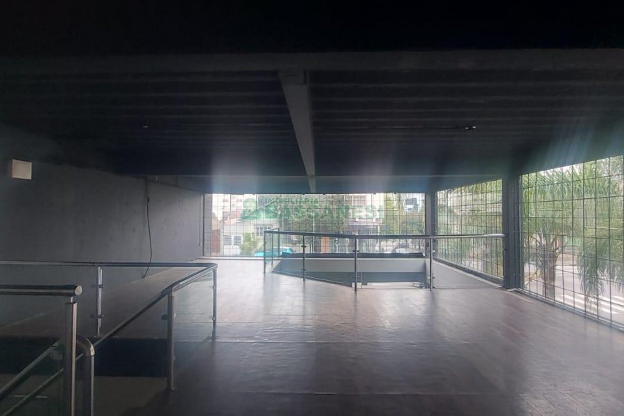 Loja com 200m², no bairro Centro em Caxias do Sul para Alugar