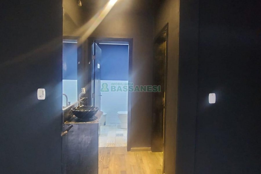 Loja com 200m², no bairro Centro em Caxias do Sul para Alugar