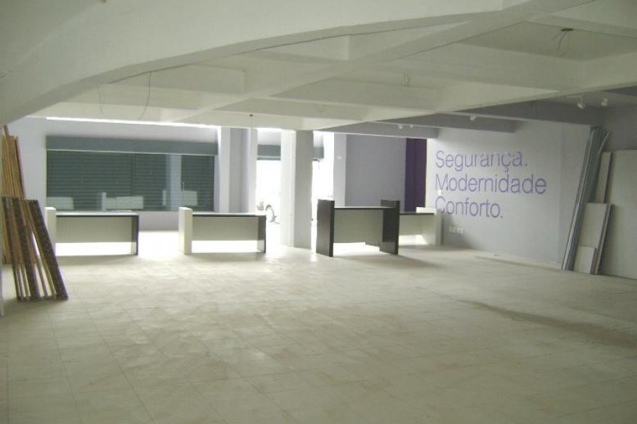 Loja com 519m², no bairro Villagio Iguatemi em Caxias do Sul para Alugar