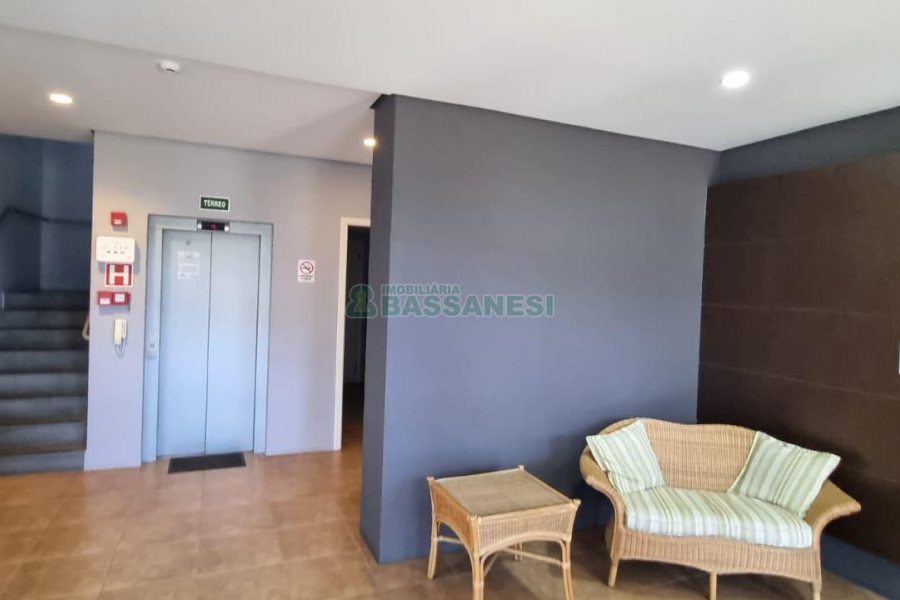 Apartamento com 78m², 2 dormitórios, 1 vaga, no bairro Sanvitto em Caxias do Sul para Comprar