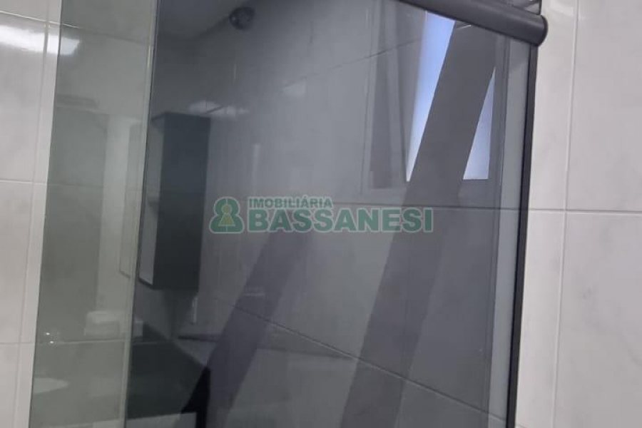 Apartamento com 78m², 2 dormitórios, 1 vaga, no bairro Sanvitto em Caxias do Sul para Comprar