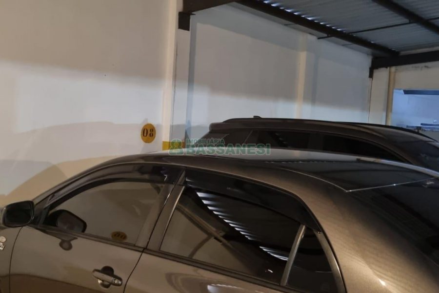 Apartamento com 78m², 2 dormitórios, 1 vaga, no bairro Sanvitto em Caxias do Sul para Comprar
